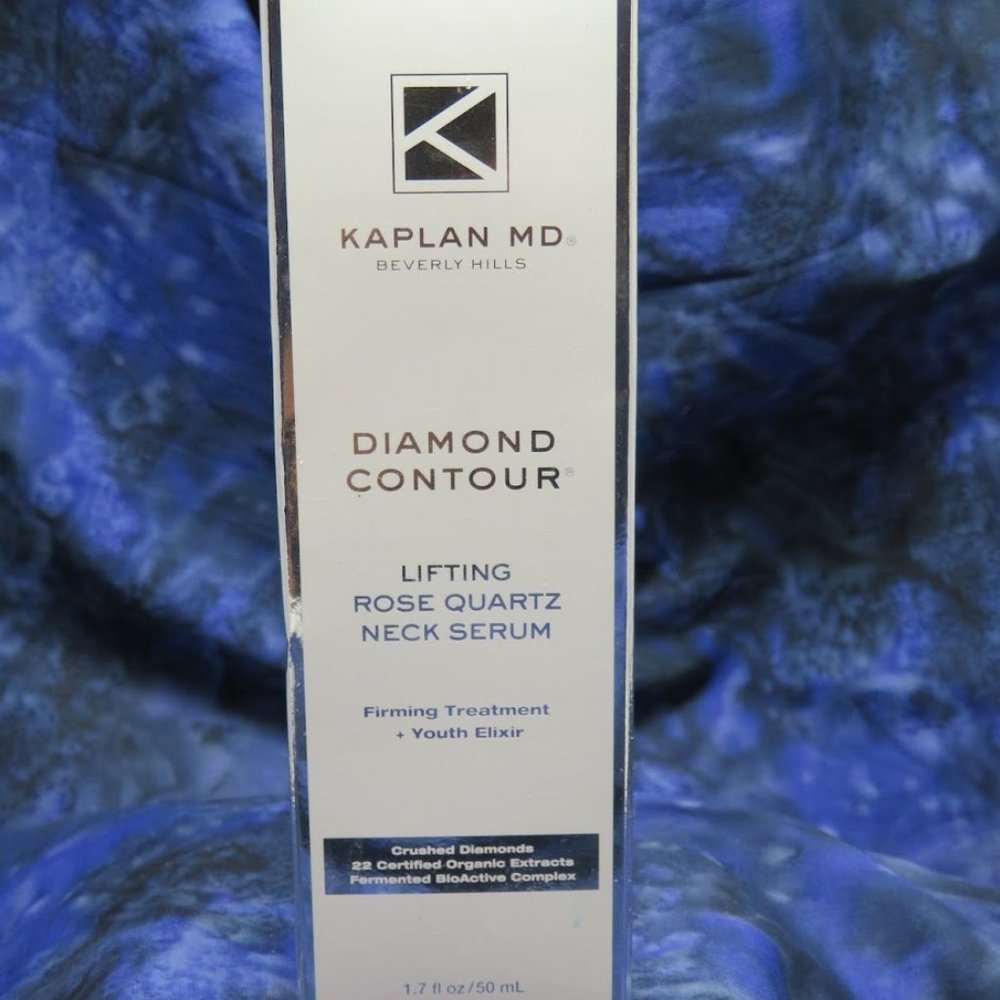 BNIB Diamond Contour Lifting Rose Quartz Neck Serum
